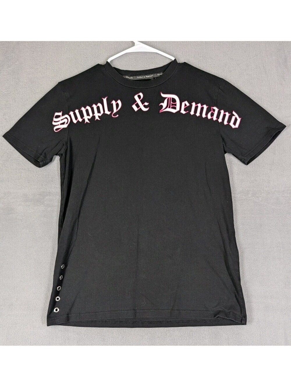 Supply Demand Mens Small Black Gothic Logo Streetwear Graphic T Shirt Cotton Tee